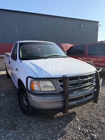 Image of Ford F-150 equipment image 2