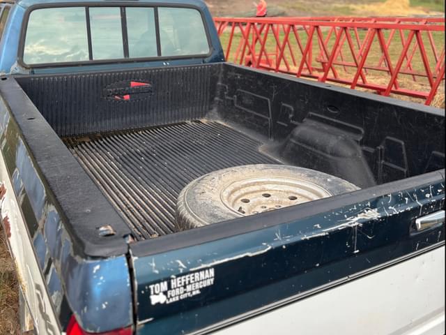 Image of Ford F-250 equipment image 4