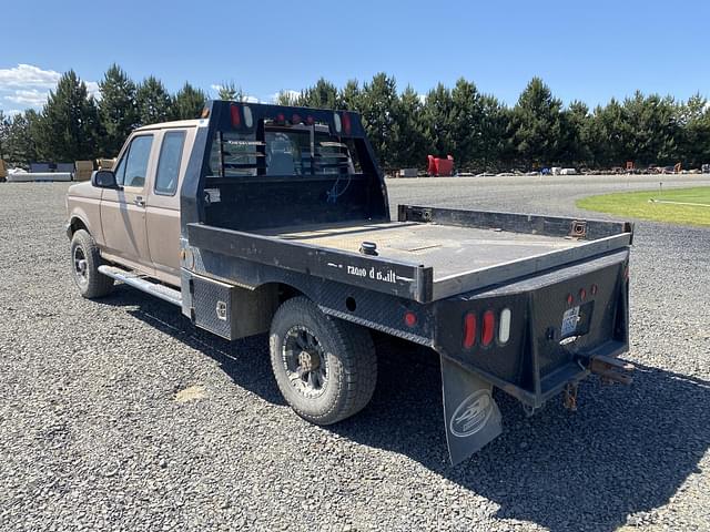 Image of Ford F-250 equipment image 2