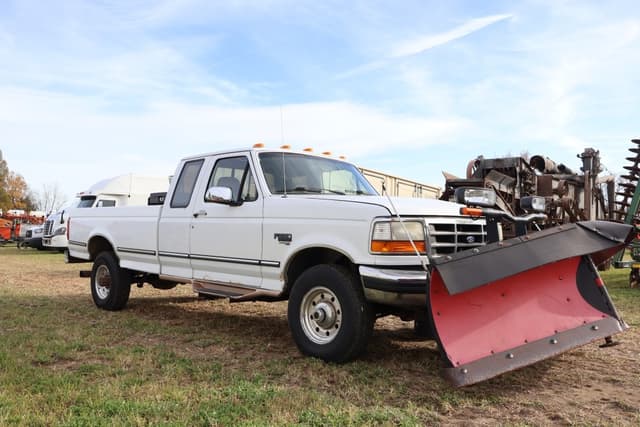 Image of Ford F-250 equipment image 1
