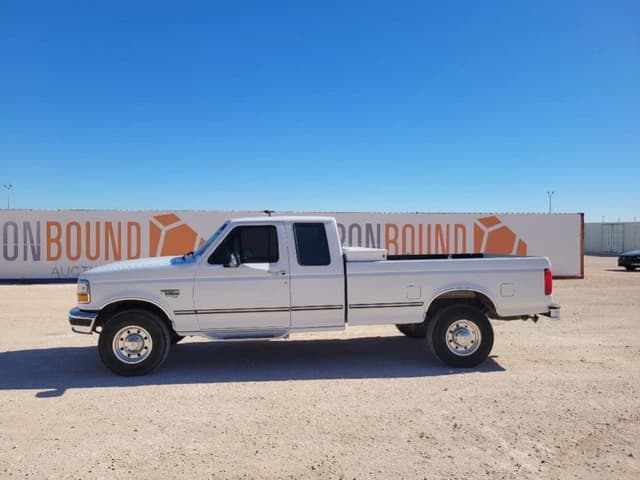 Image of Ford F-250 equipment image 1