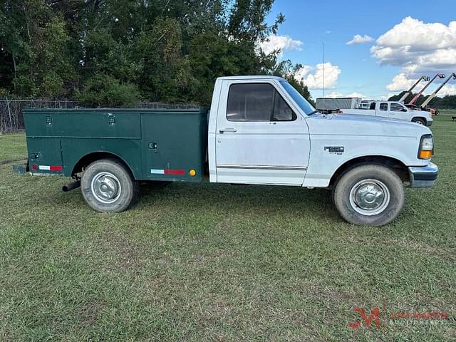 Image of Ford F-250 equipment image 1