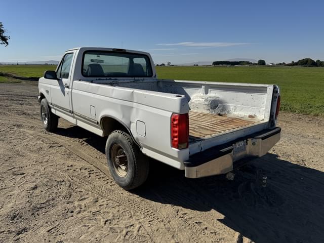 Image of Ford F-250 equipment image 3