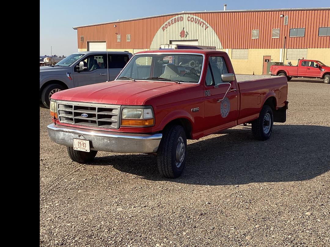 Image of Ford F-250 Primary image