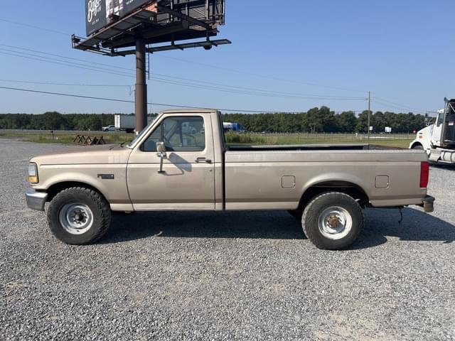 Image of Ford F-250 equipment image 1