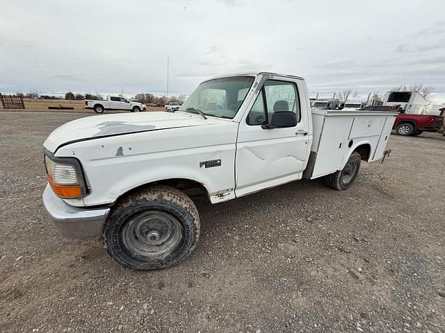 Image of Ford F-250 equipment image 1