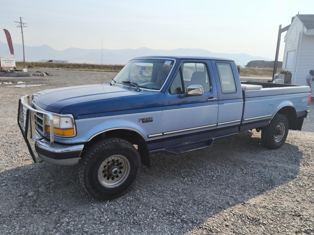 Image of Ford F-250 Primary image