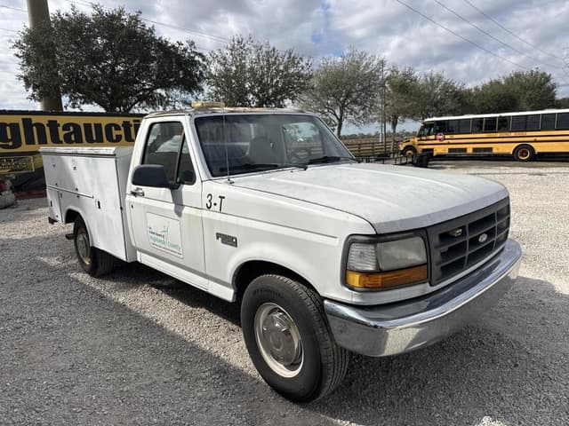 Image of Ford F-250 equipment image 3