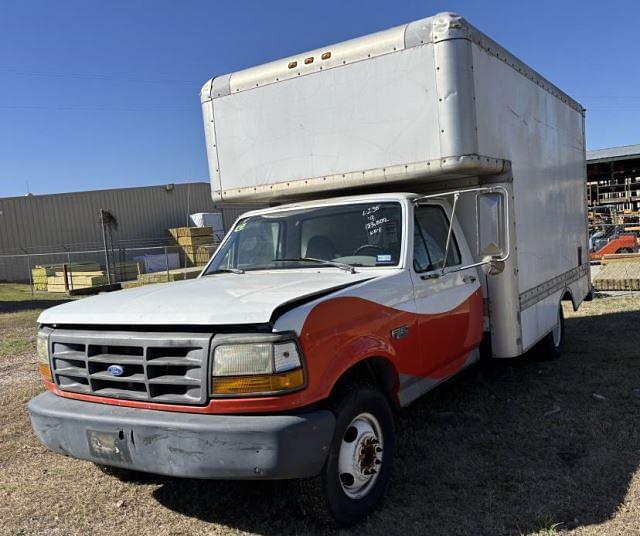 Image of Ford F-350 Primary image