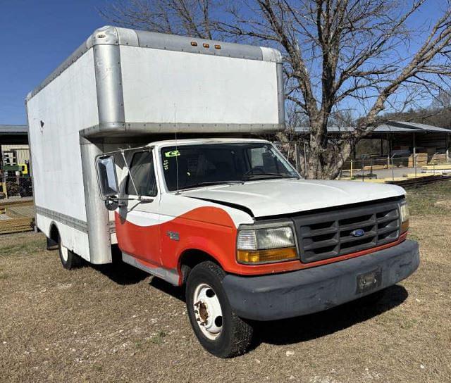 Image of Ford F-350 equipment image 1