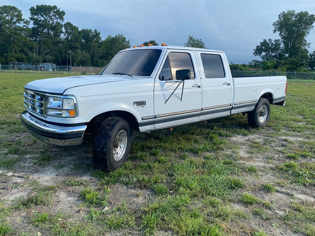 Image of Ford F-350 Primary image