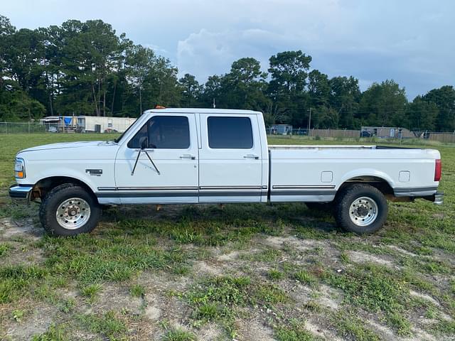 Image of Ford F-350 equipment image 1