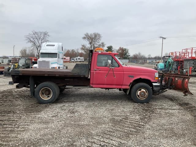 Image of Ford F-350 equipment image 4