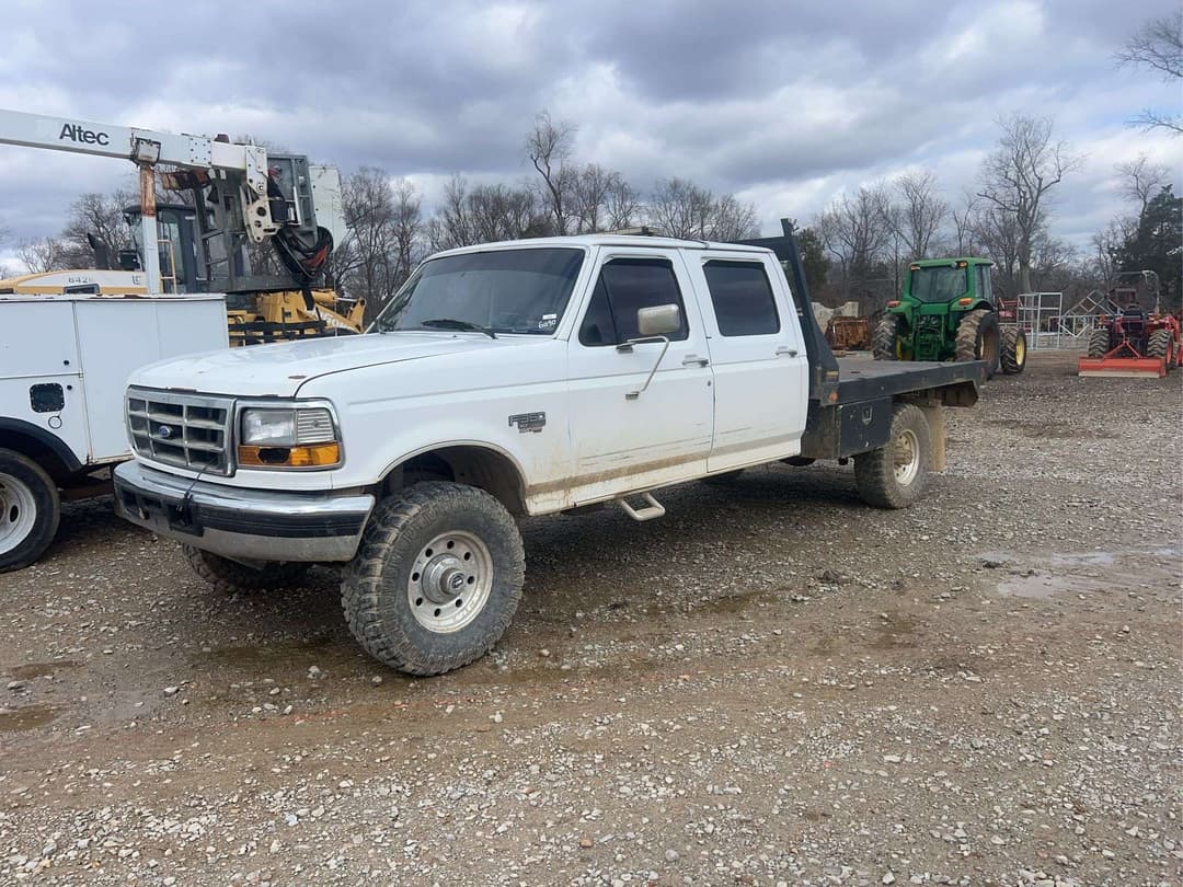 Image of Ford F-350 Primary image