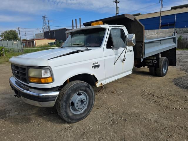 Image of Ford F-450 equipment image 2
