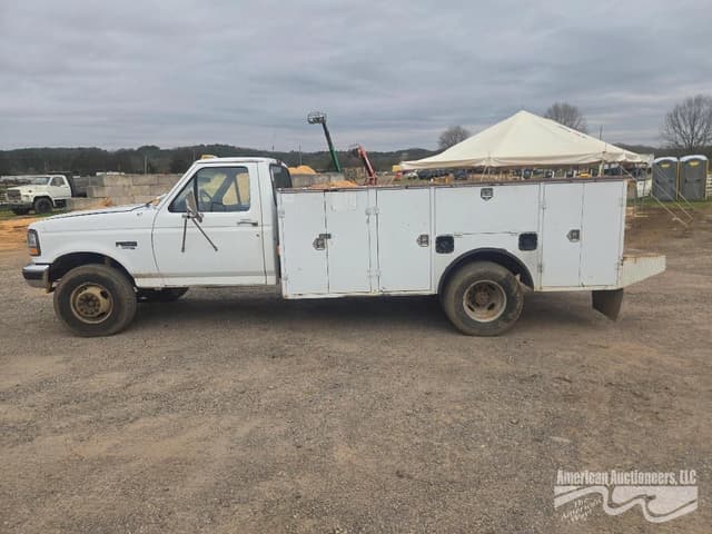 Image of Ford F-450 equipment image 1