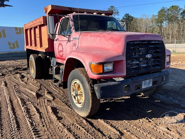 Image of Ford F-800 equipment image 2