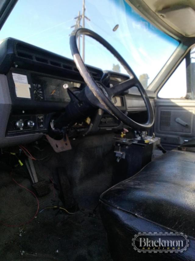 Image of Ford F-SERIES equipment image 1