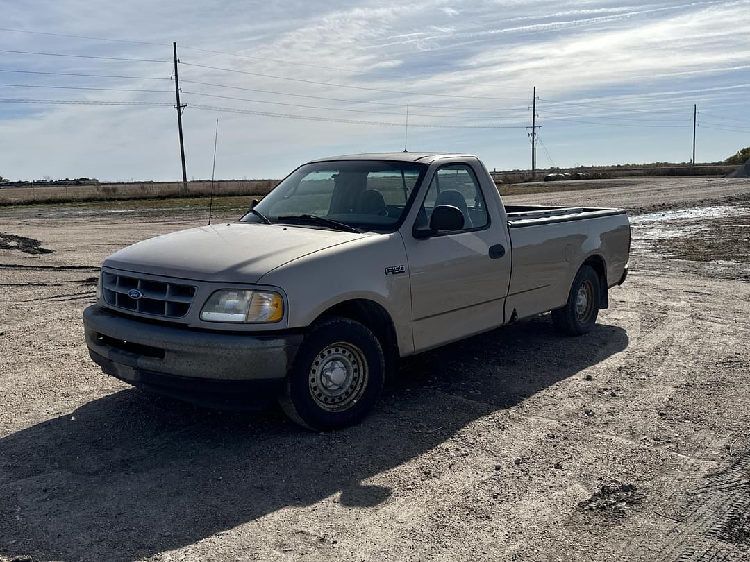 Image of Ford F-150 Primary image