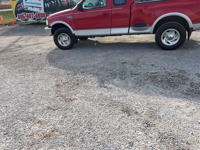 Image of Ford F-150 equipment image 2