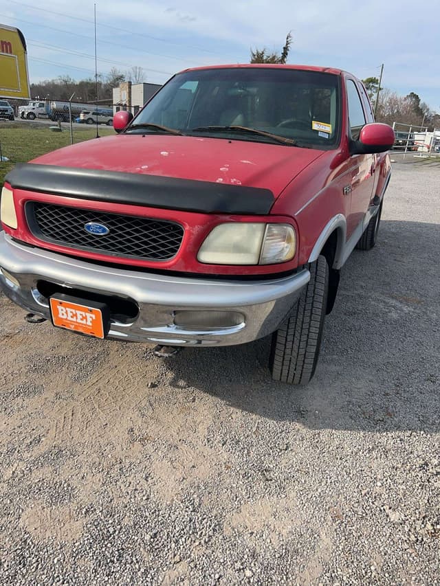 Image of Ford F-150 equipment image 3