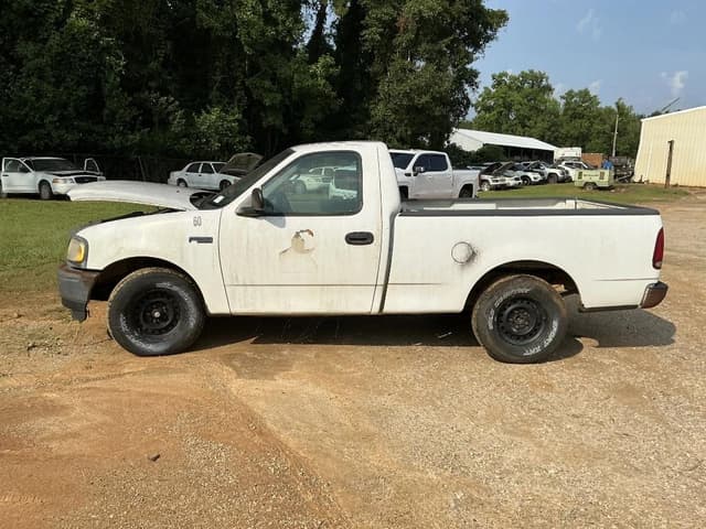 Image of Ford F-150 equipment image 1