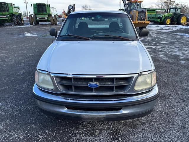 Image of Ford F-150 equipment image 2