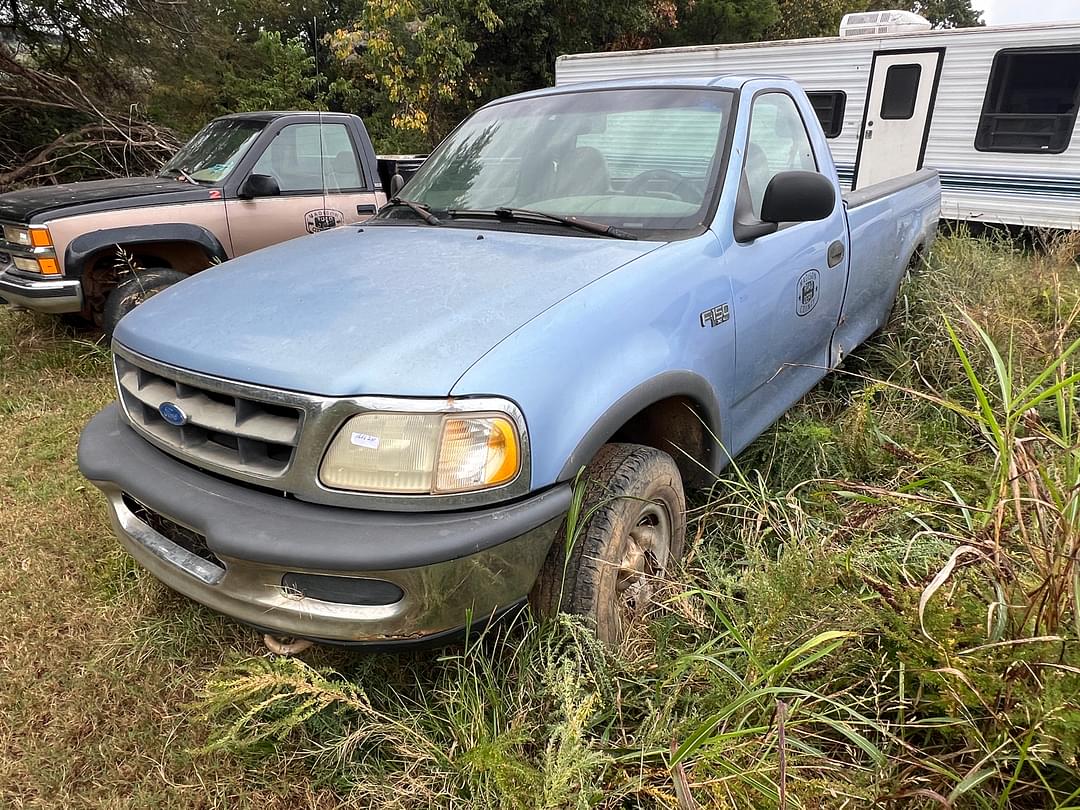 Image of Ford F-150 Primary image