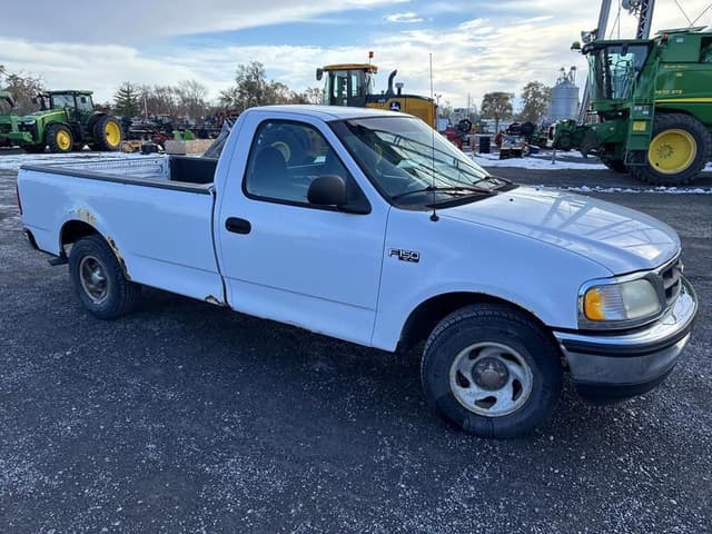 Image of Ford F-150 equipment image 3