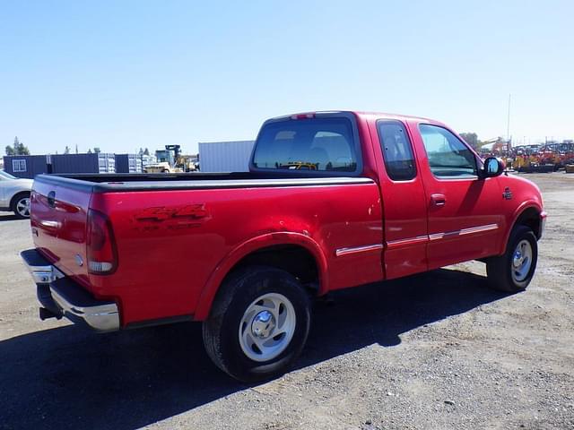 Image of Ford F-150 equipment image 2