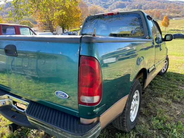 Image of Ford F-150 equipment image 3