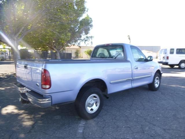 Image of Ford F-150 equipment image 3