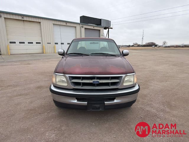 Image of Ford F-150 equipment image 2