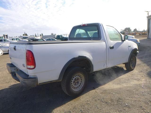 Image of Ford F-150 equipment image 2