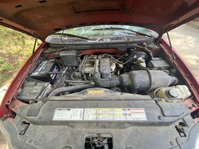 Image of Ford F-150 equipment image 1