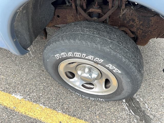 Image of Ford F-150 equipment image 3