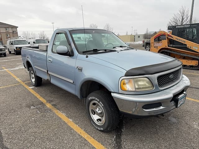 Image of Ford F-150 equipment image 2