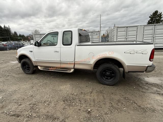 Image of Ford F-150 equipment image 2