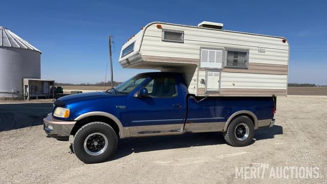 Image of Ford F-150 equipment image 1