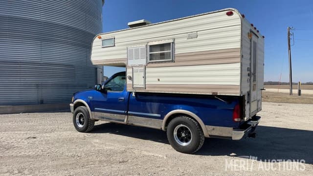 Image of Ford F-150 equipment image 2