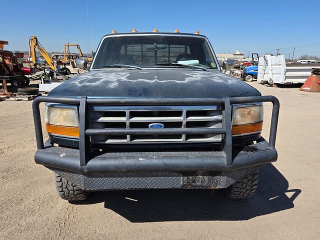 Image of Ford F-250 equipment image 2