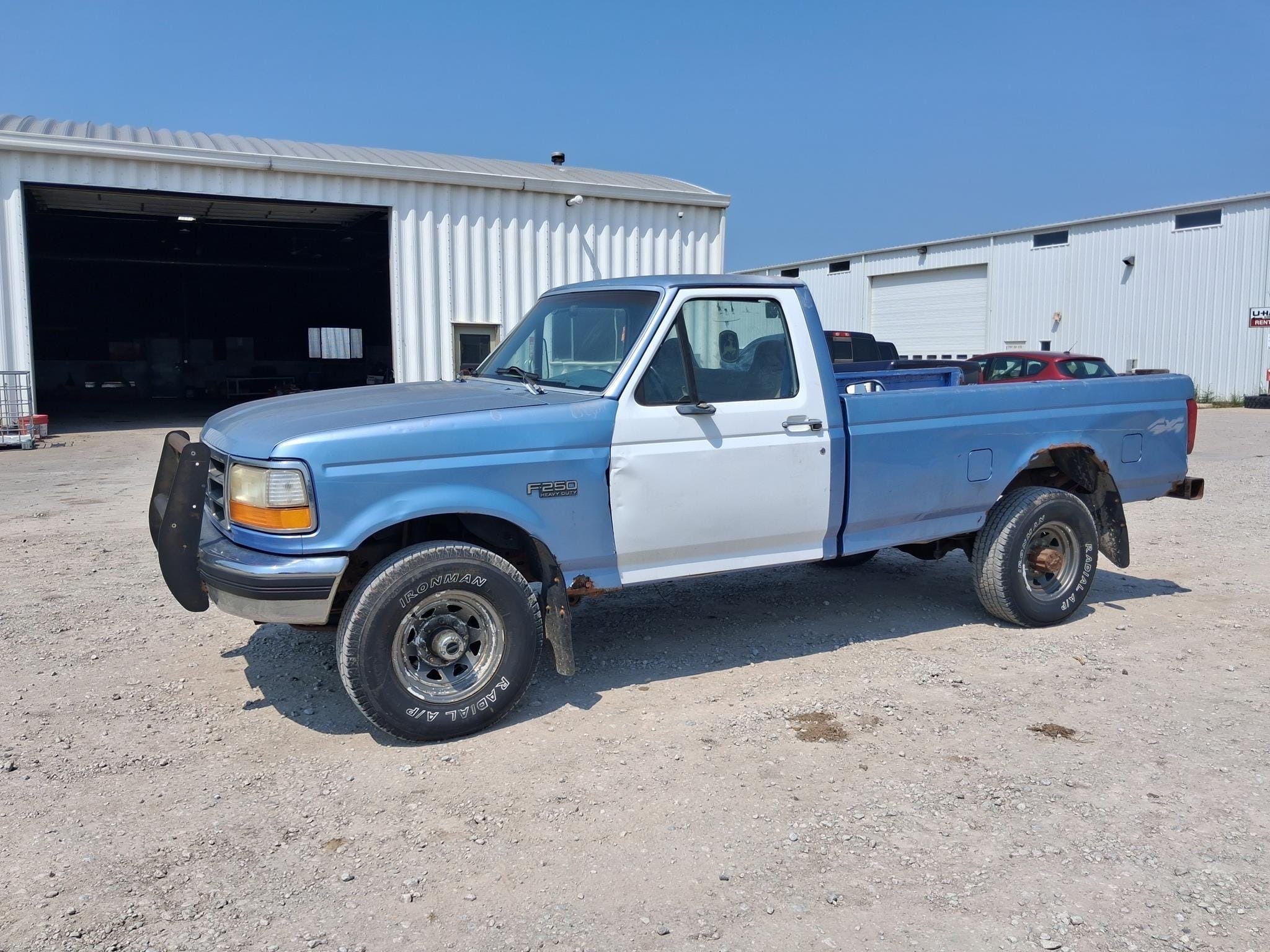 1997 Ford F-250 Equipment Image0