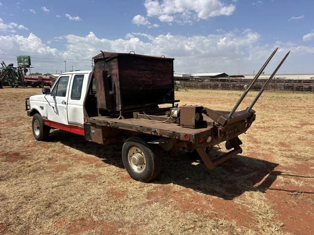 Image of Ford F-250 equipment image 2