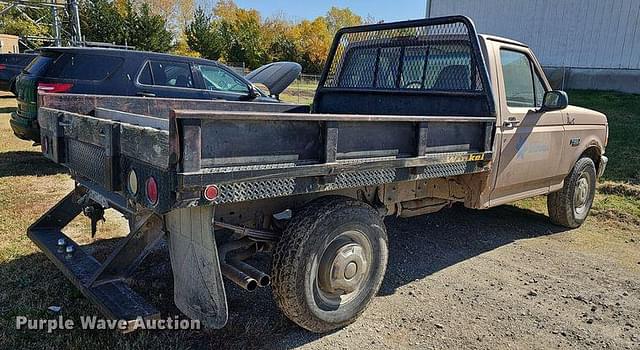 Image of Ford F-250 equipment image 4