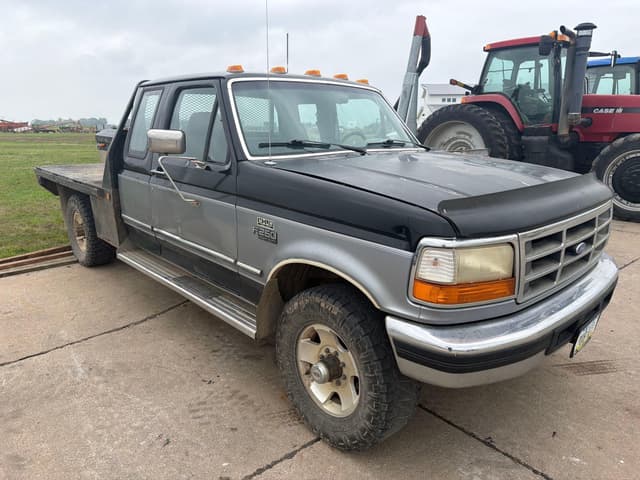 Image of Ford F-250 equipment image 2