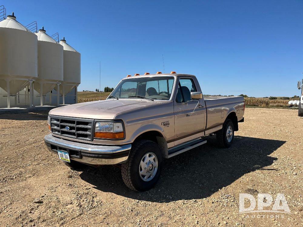 Image of Ford F-250 Primary image