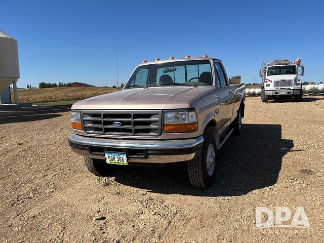 Image of Ford F-250 equipment image 1