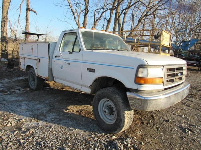 Image of Ford F-250 equipment image 2