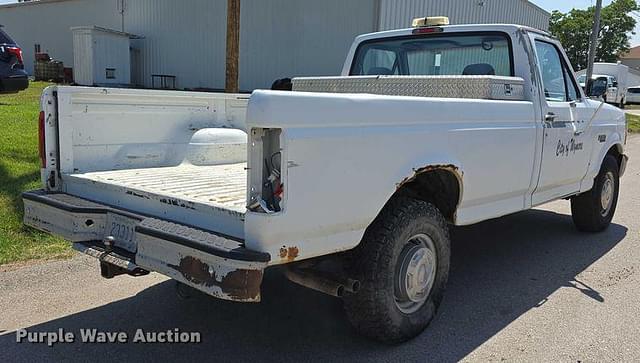 Image of Ford F-250 equipment image 4