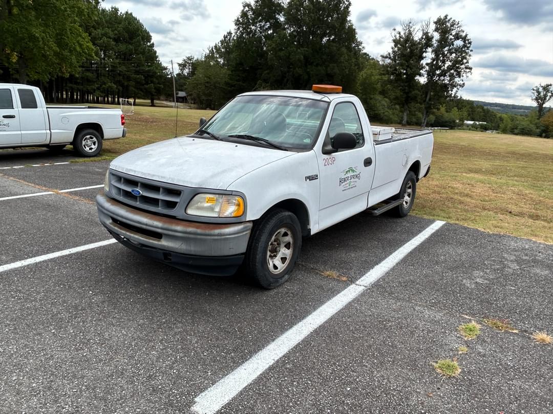 Image of Ford F-250 Primary image